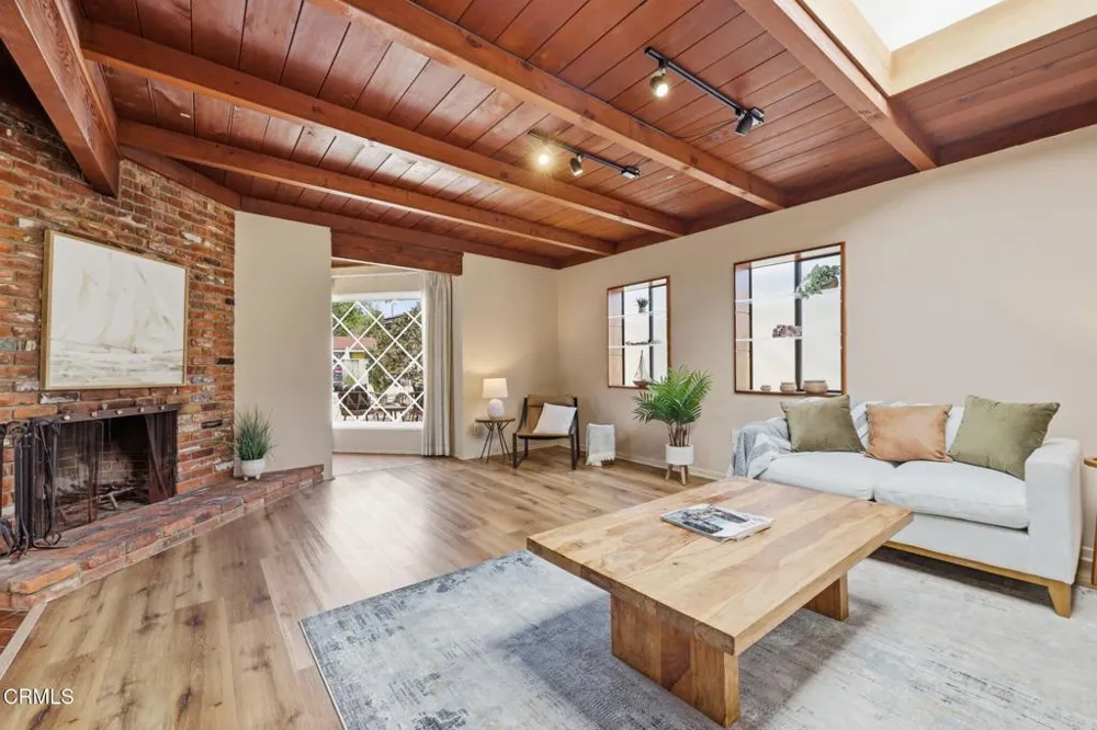 1108 Winthrop Lane Ventura, CA 93001