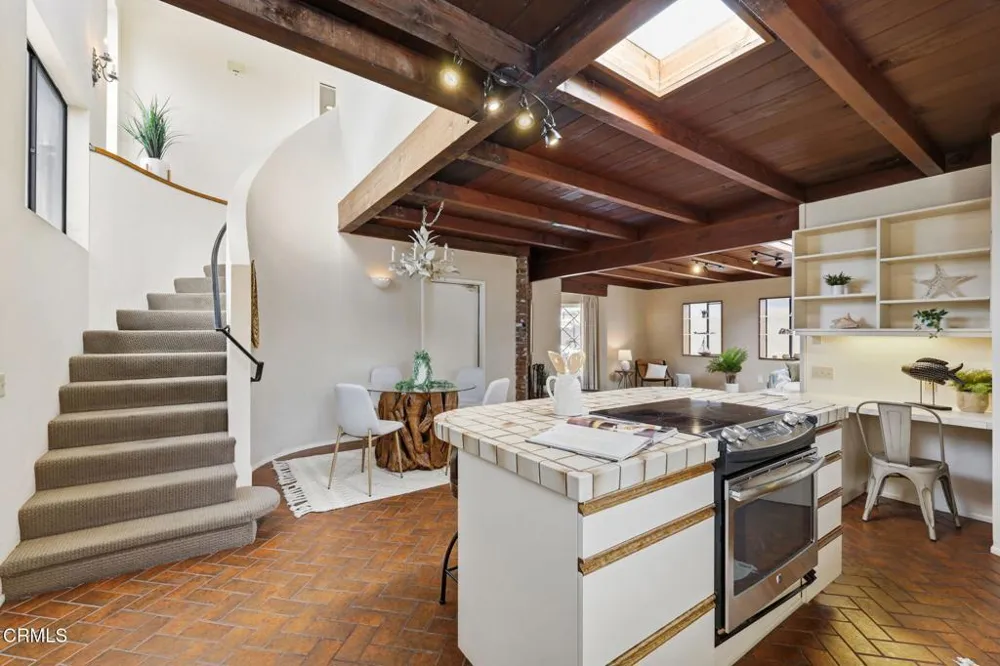 1108 Winthrop Lane Ventura, CA 93001