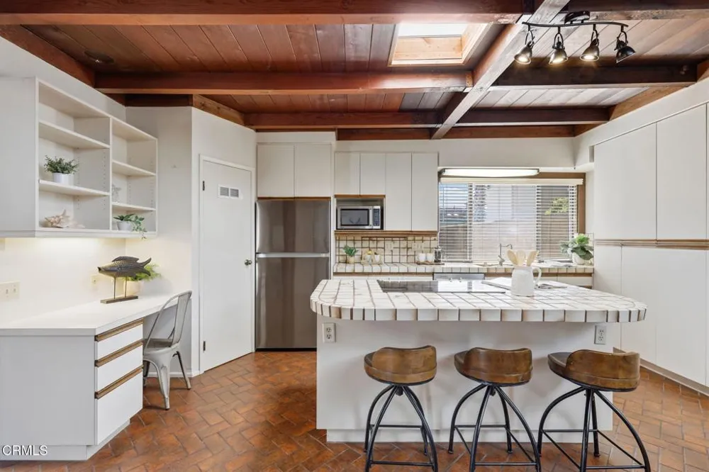 1108 Winthrop Lane Ventura, CA 93001