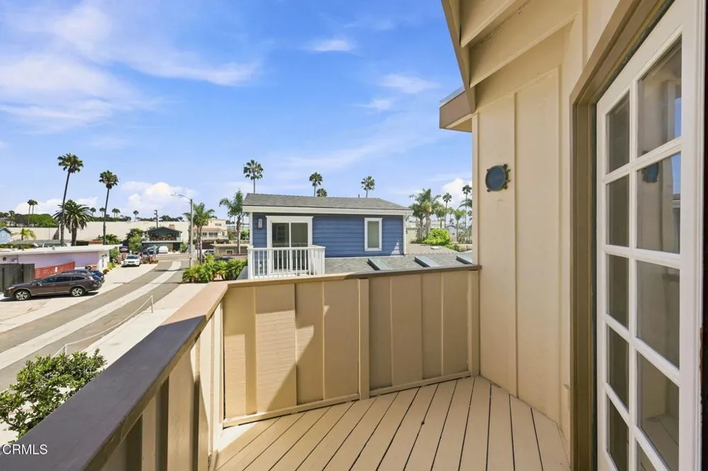 1108 Winthrop Lane Ventura, CA 93001