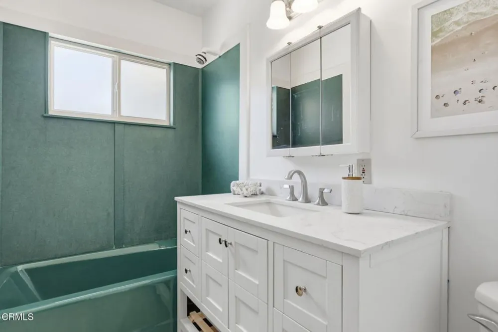1108 Winthrop Lane Ventura, CA 93001