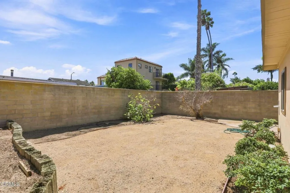 1108 Winthrop Lane Ventura, CA 93001