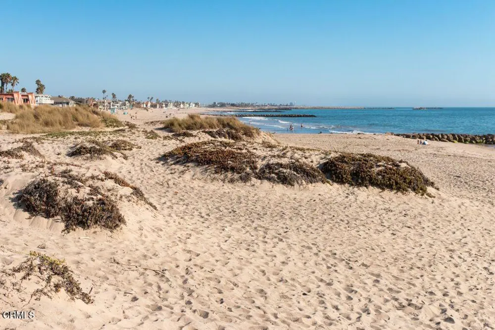 1108 Winthrop Lane Ventura, CA 93001