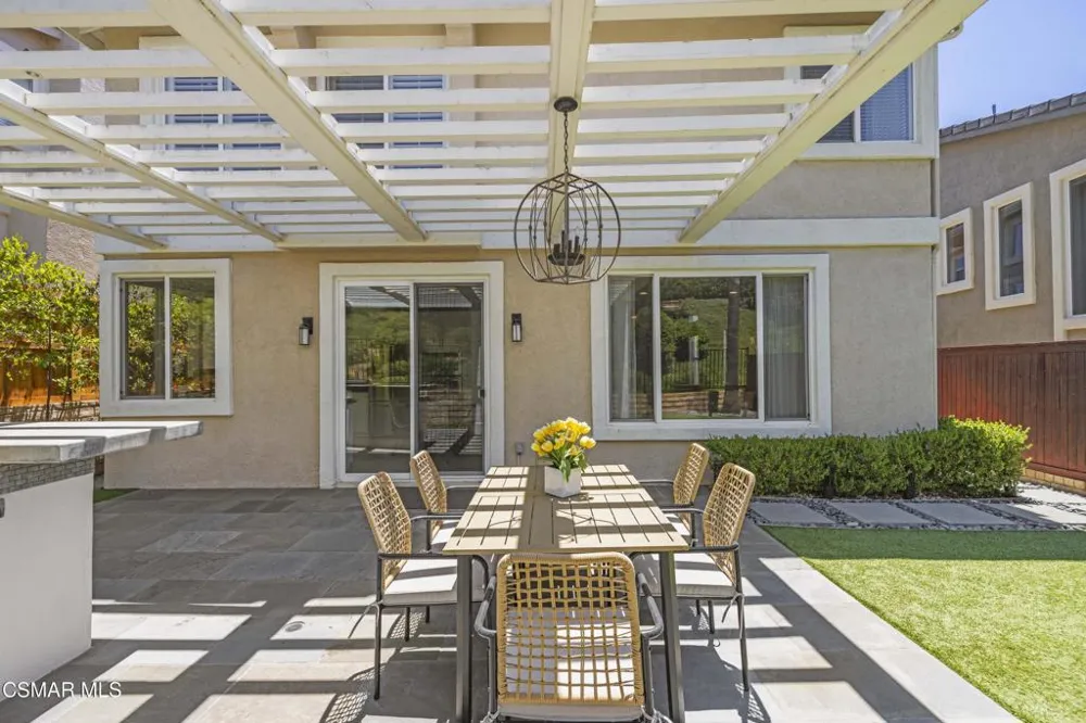 2887 Arbella Lane Thousand Oaks, CA 91362
