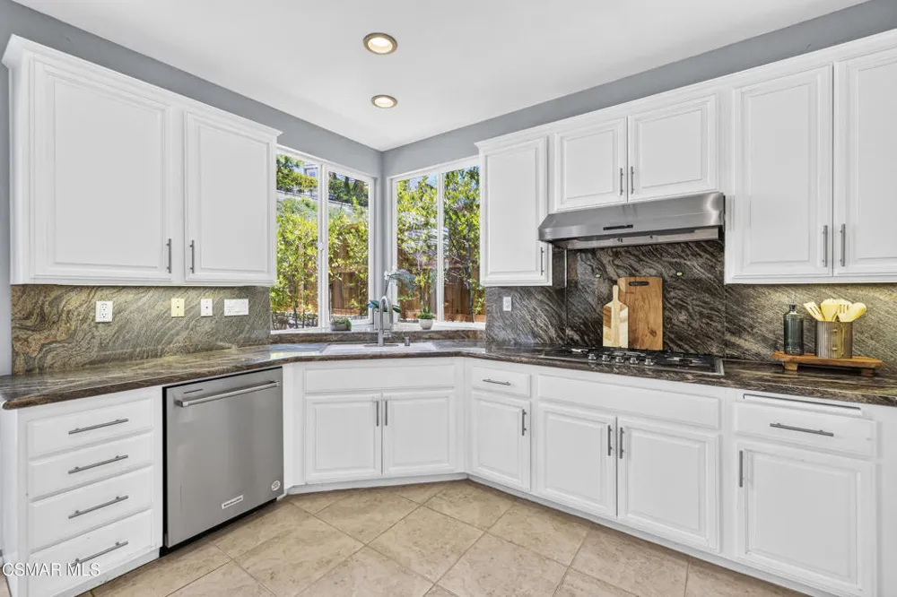 2887 Arbella Lane Thousand Oaks, CA 91362