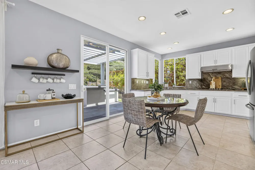 2887 Arbella Lane Thousand Oaks, CA 91362