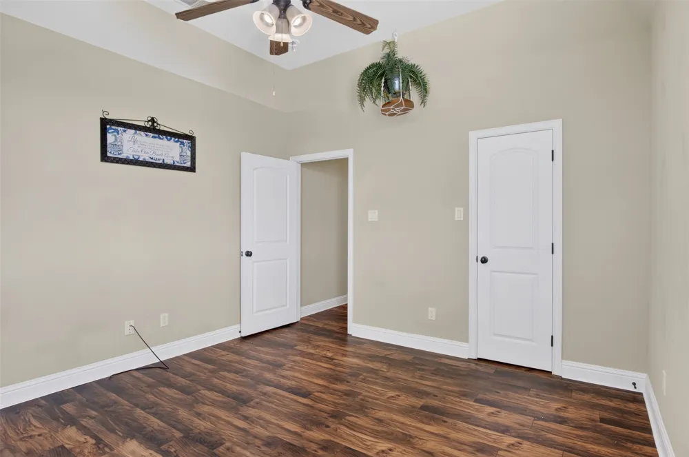 7913 Forest View Court North Richland Hills, TX 76182