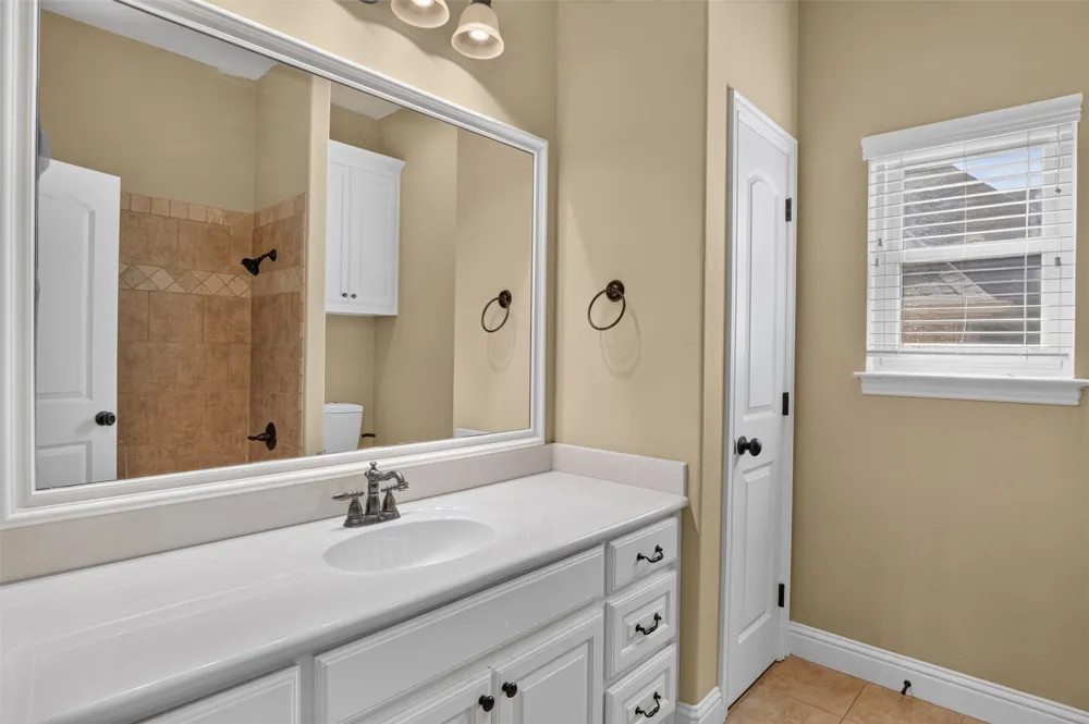 7913 Forest View Court North Richland Hills, TX 76182