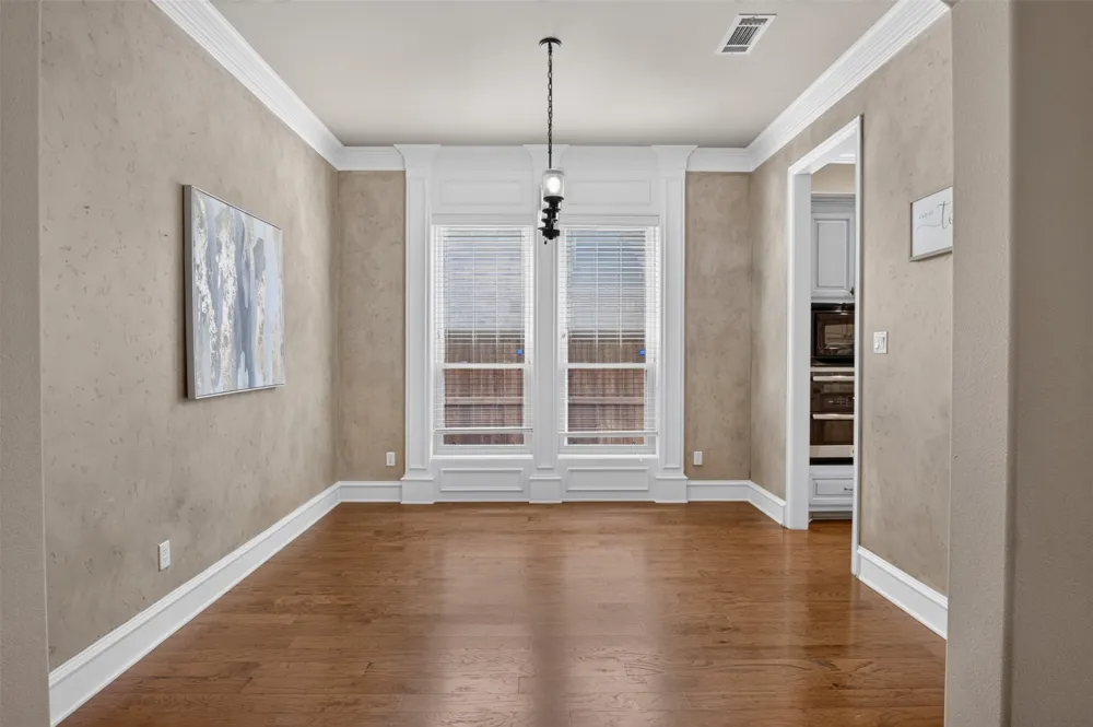 7913 Forest View Court North Richland Hills, TX 76182
