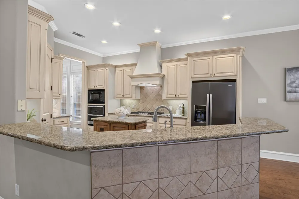 7913 Forest View Court North Richland Hills, TX 76182