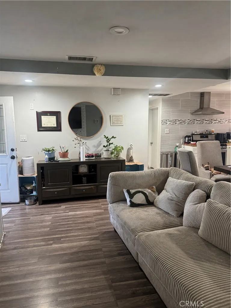 8196 Pepper Avenue Fontana, CA 92335
