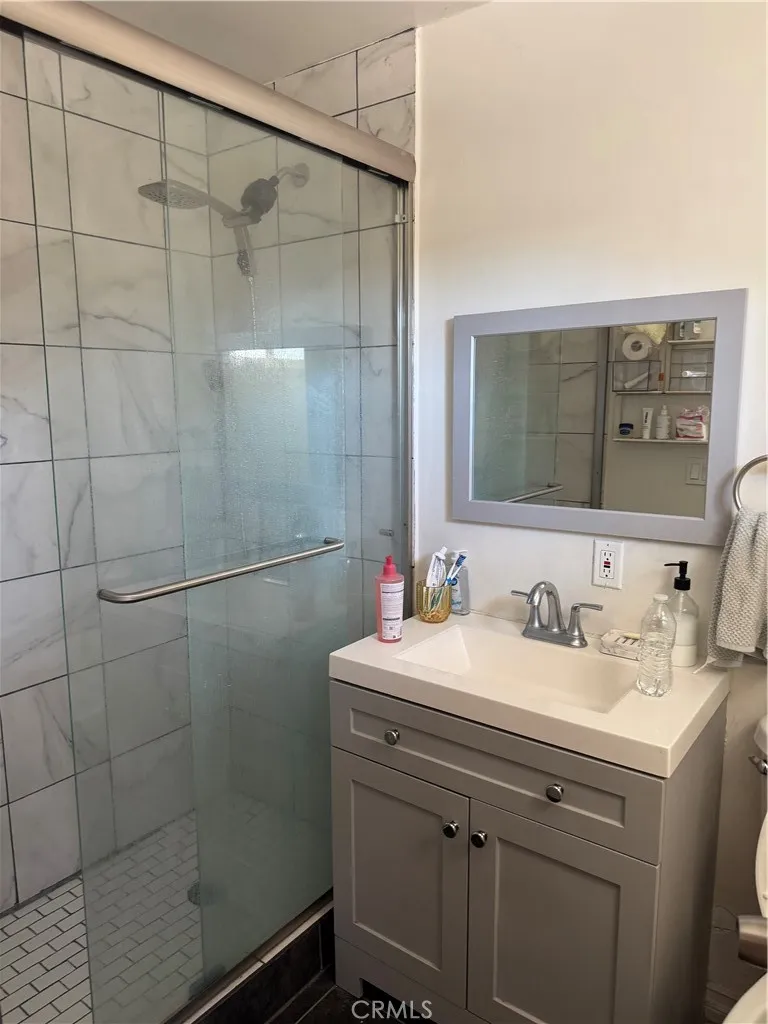 8196 Pepper Avenue Fontana, CA 92335