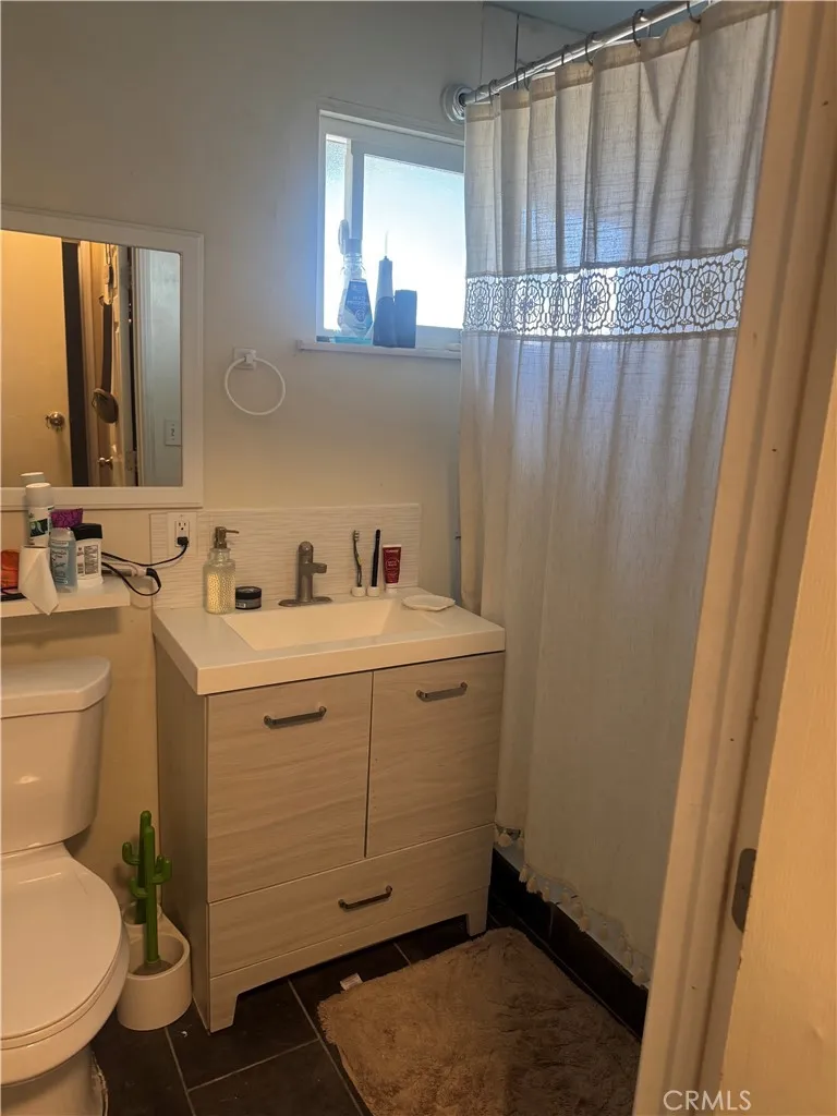8196 Pepper Avenue Fontana, CA 92335