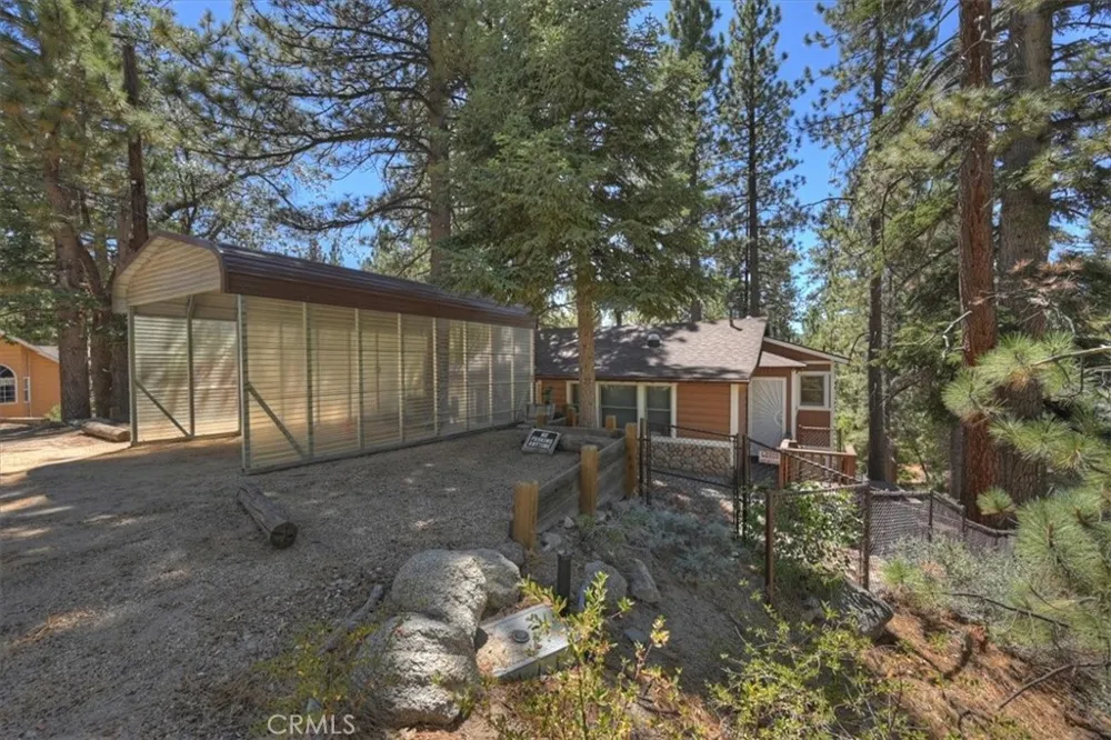 39237 Cedar Dell Fawnskin, CA 92333