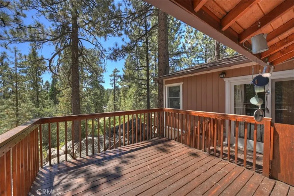 39237 Cedar Dell Fawnskin, CA 92333