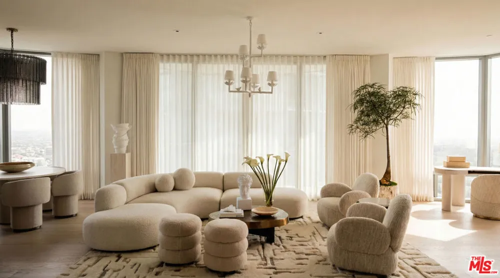 211 W Elm Court #23B Los Angeles, CA 90067