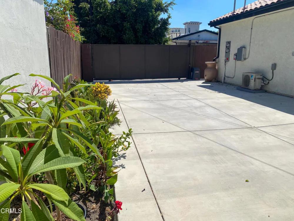 1912 S Corning Street Los Angeles, CA 90034