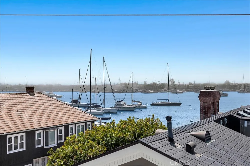 109 Onyx Avenue Newport Beach, CA 92662