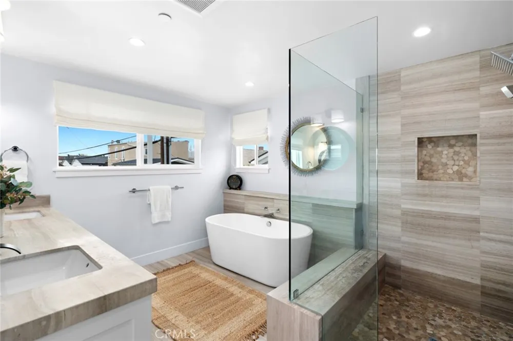 109 Onyx Avenue Newport Beach, CA 92662