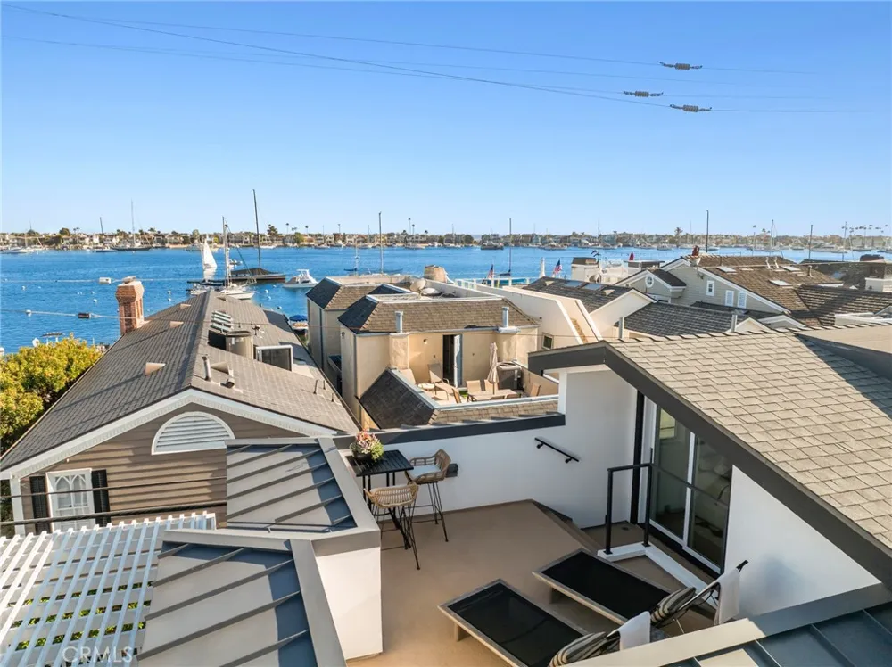 109 Onyx Avenue Newport Beach, CA 92662