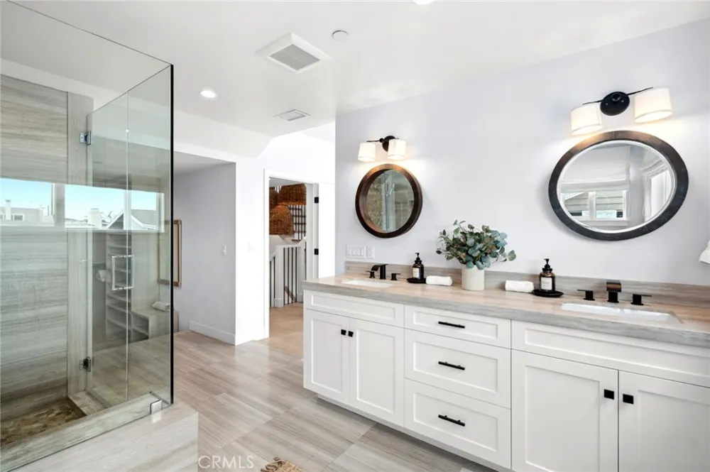 109 Onyx Avenue Newport Beach, CA 92662