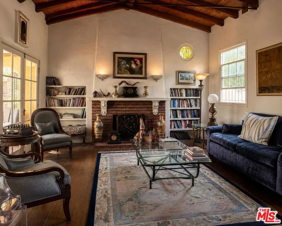 304 S Clark Drive Beverly Hills, CA 90211