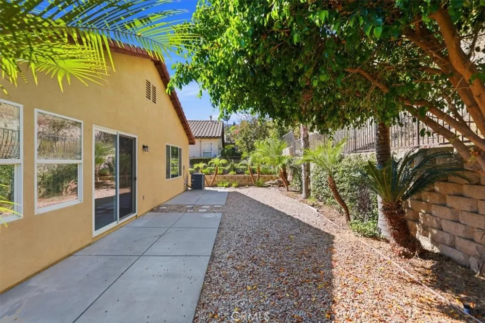 24227 Augusta Corona, CA 92883