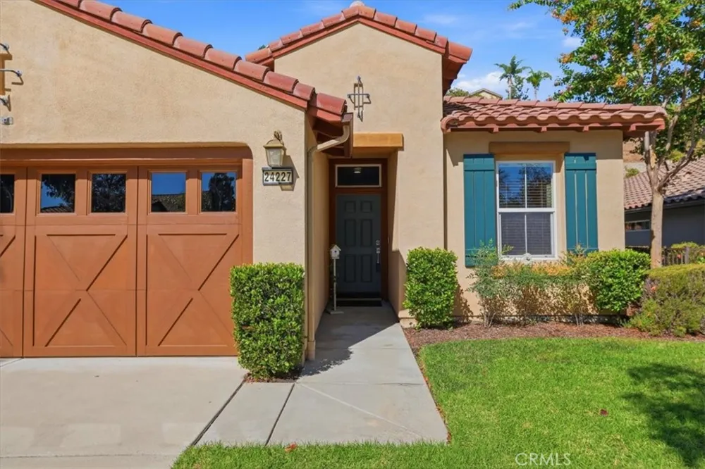 24227 Augusta Corona, CA 92883