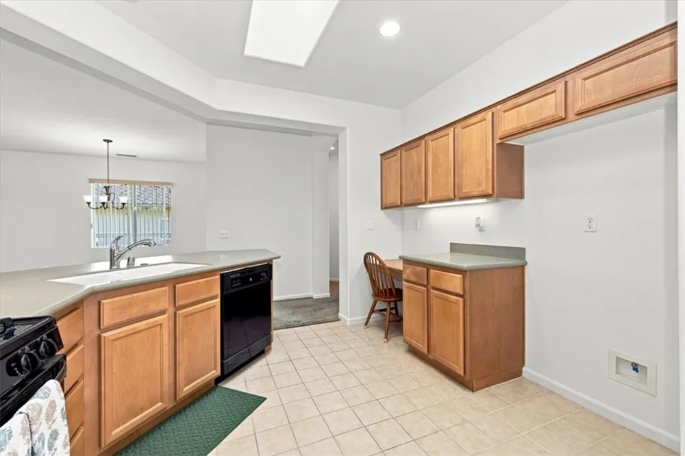 24227 Augusta Corona, CA 92883