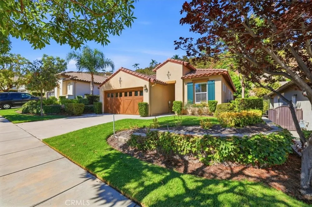 24227 Augusta Corona, CA 92883