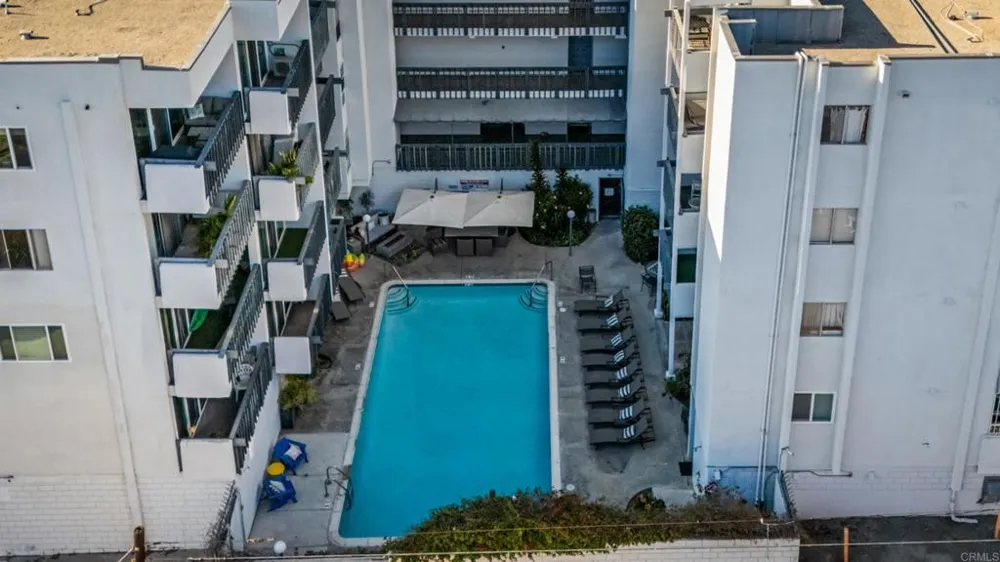 727 Sapphire Street #208 San Diego, CA 92109