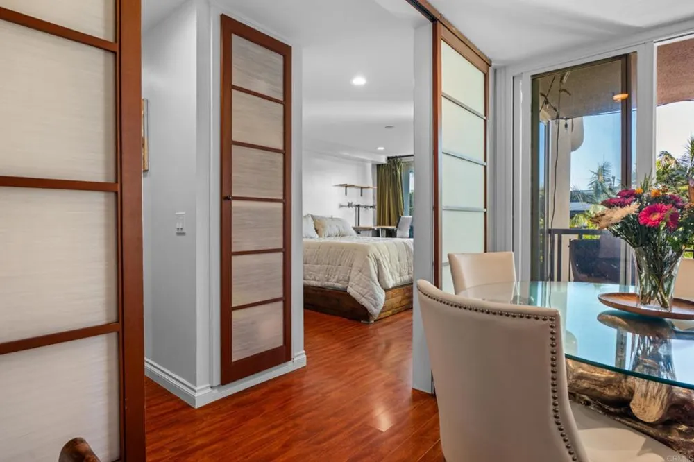 727 Sapphire Street #208 San Diego, CA 92109