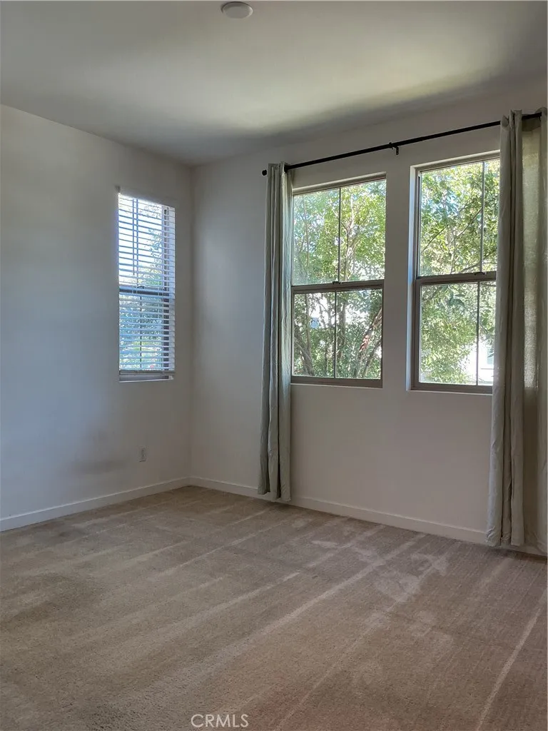 2652 E Scarlett Lane Ontario, CA 91762