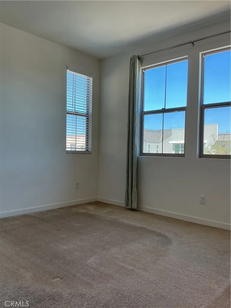 2652 E Scarlett Lane Ontario, CA 91762