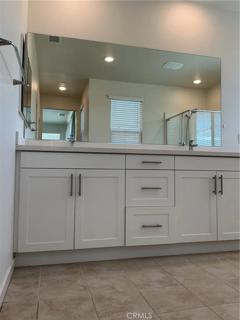 2652 E Scarlett Lane Ontario, CA 91762