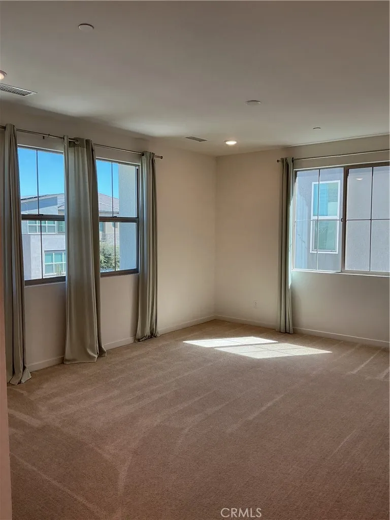2652 E Scarlett Lane Ontario, CA 91762