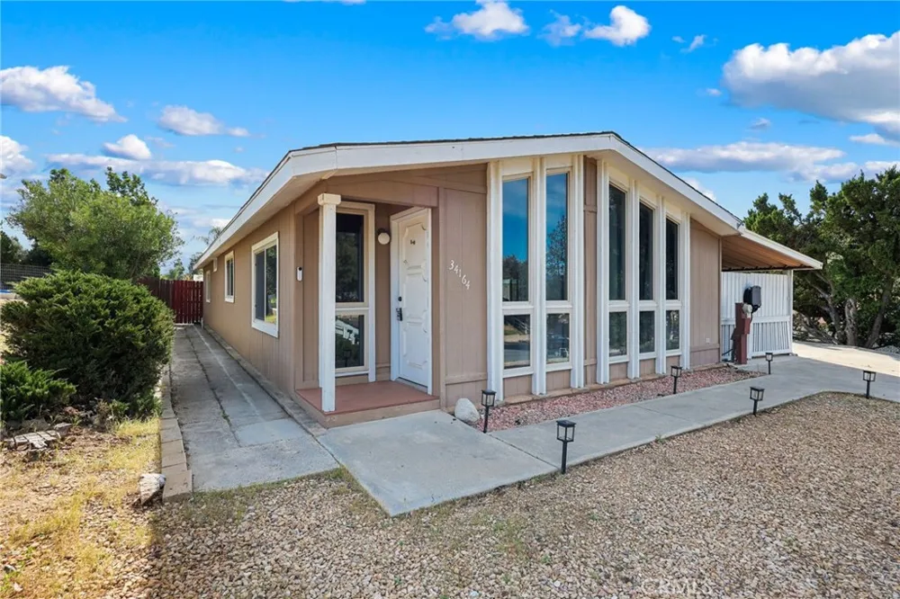 34164 Harrow Hill Road Wildomar, CA 92595