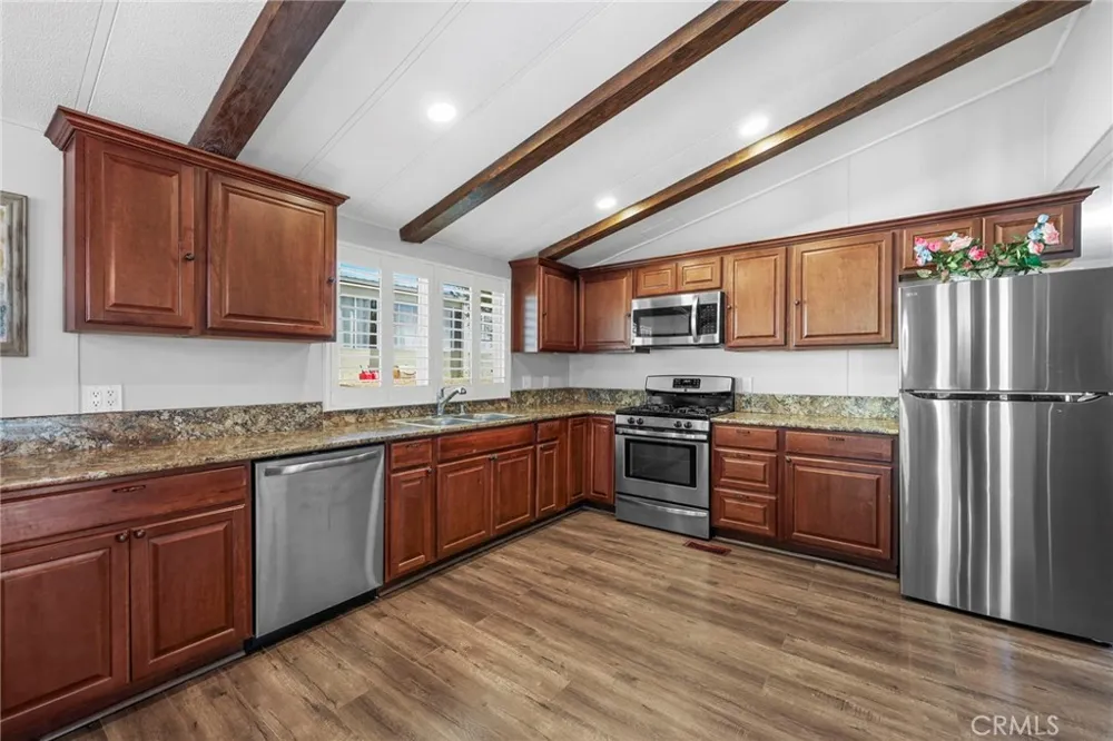 34164 Harrow Hill Road Wildomar, CA 92595