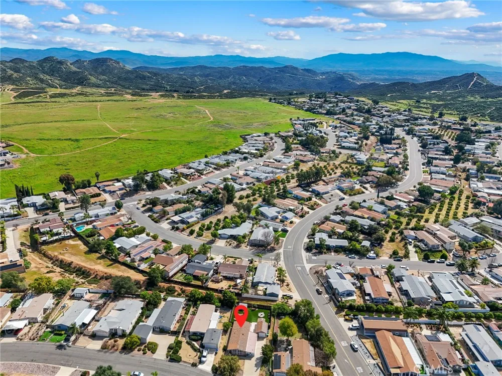 34164 Harrow Hill Road Wildomar, CA 92595