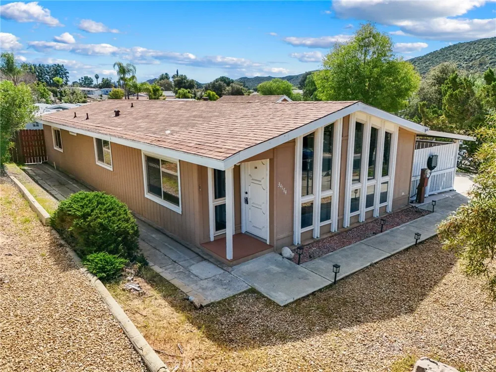 34164 Harrow Hill Road Wildomar, CA 92595