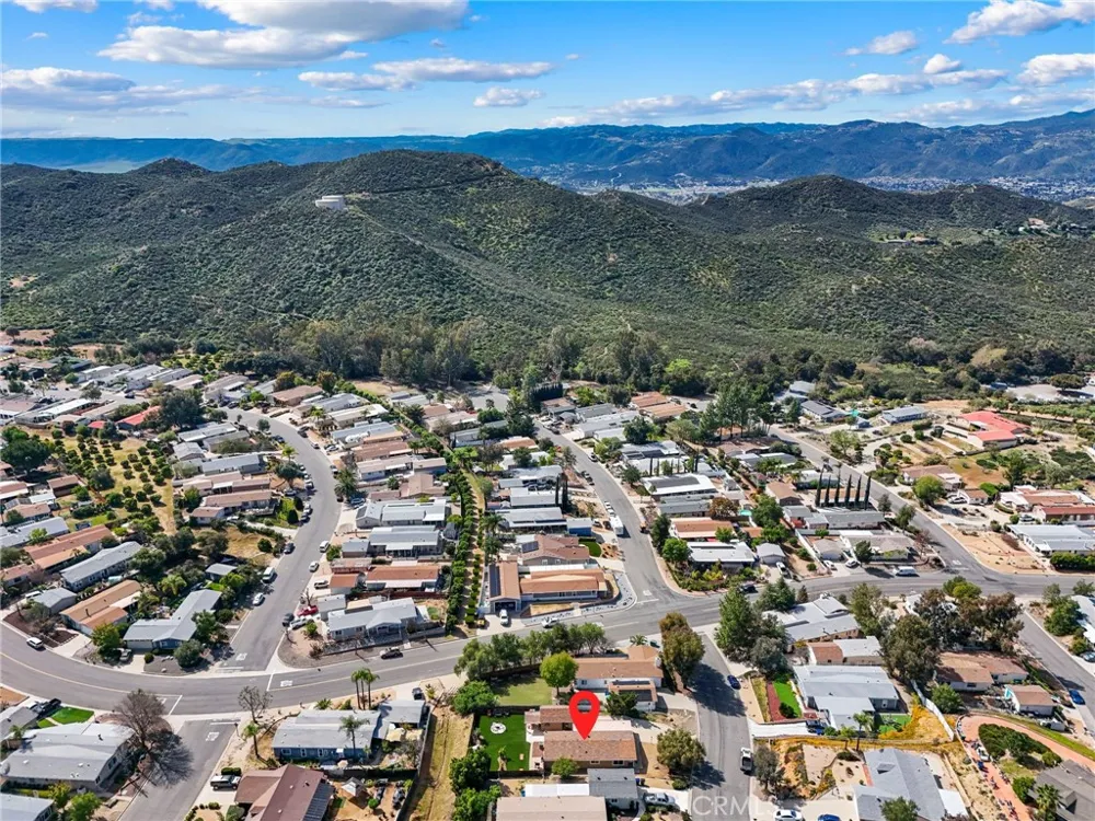 34164 Harrow Hill Road Wildomar, CA 92595