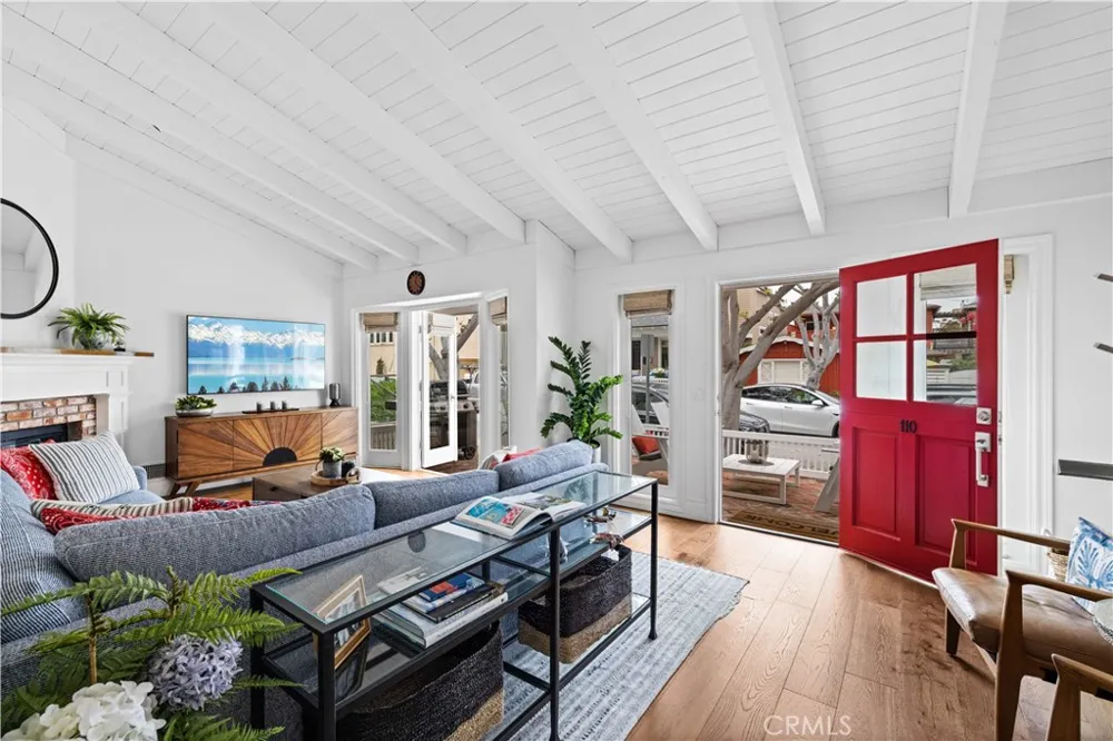 110 Pearl Avenue Newport Beach, CA 92662