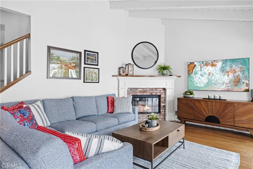 110 Pearl Avenue Newport Beach, CA 92662