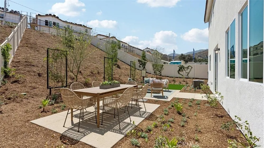 26188 Towhee Lane Corona, CA 92883