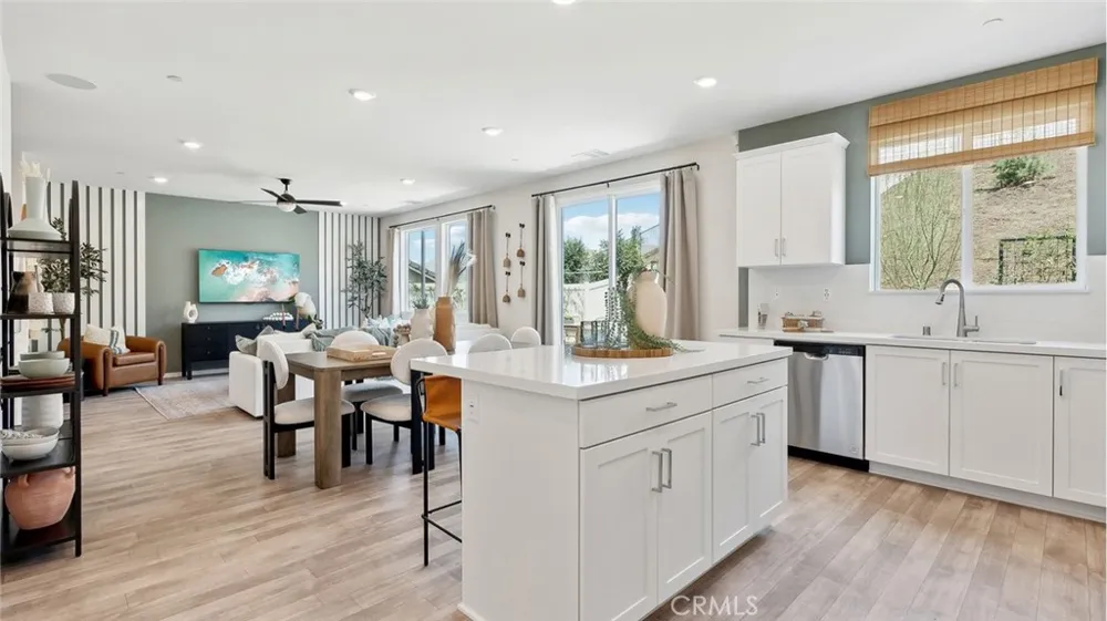 26188 Towhee Lane Corona, CA 92883