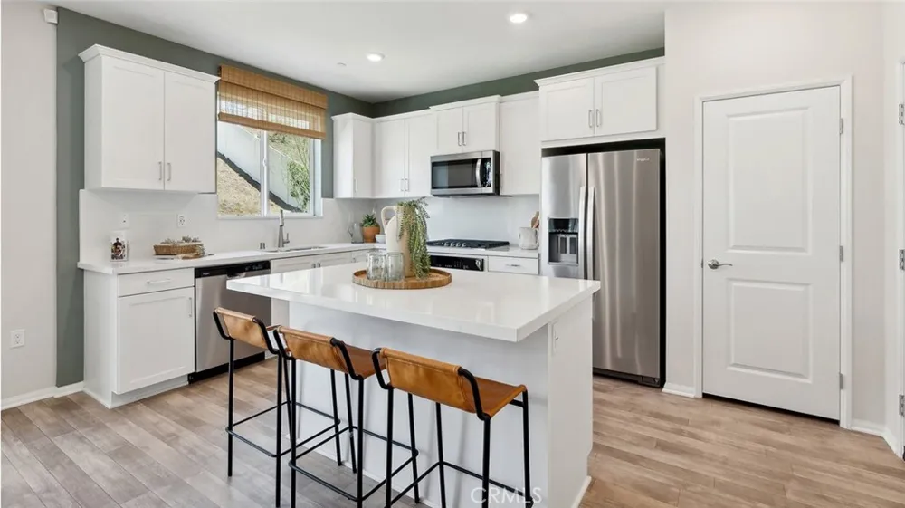 26188 Towhee Lane Corona, CA 92883