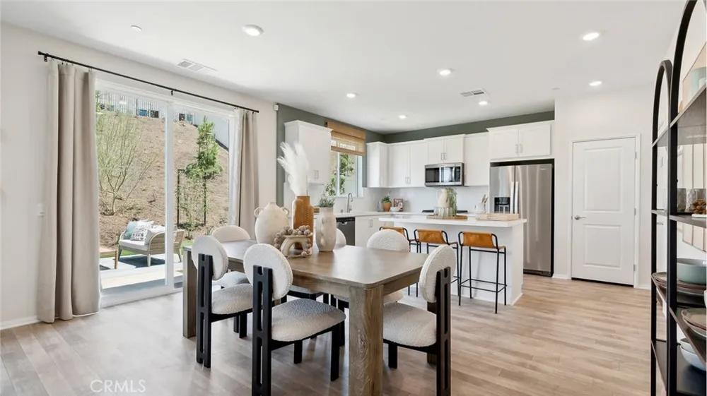 26188 Towhee Lane Corona, CA 92883