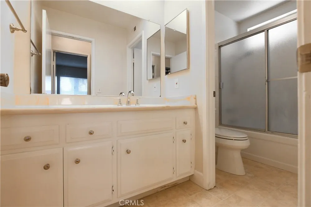 5468 Apricot Lane Riverside, CA 92506
