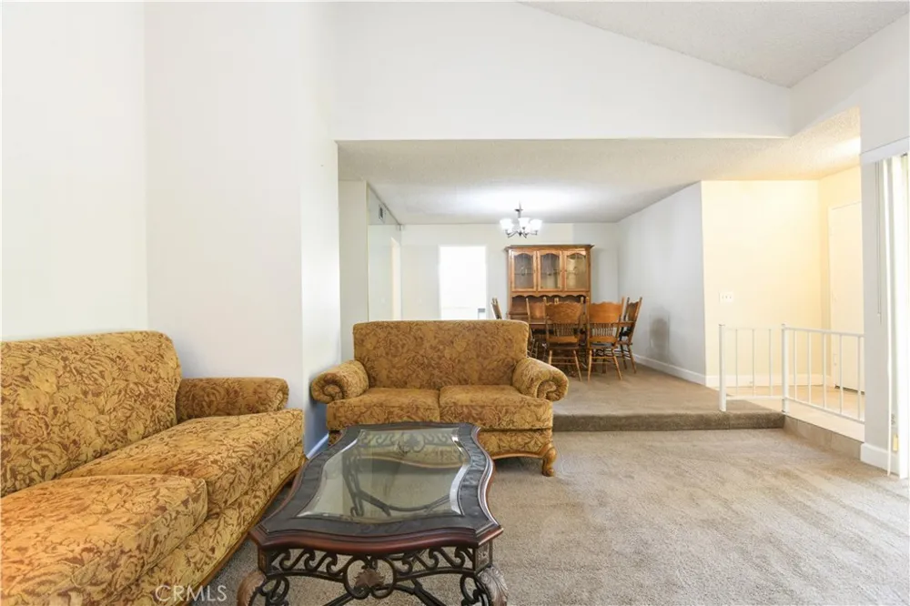 5468 Apricot Lane Riverside, CA 92506