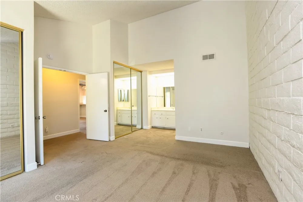 5468 Apricot Lane Riverside, CA 92506